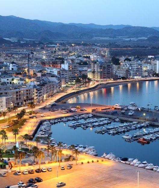 Apartamento Centrico Junto Paseo, Playas Y Zonas De Interes!! アギラス エクステリア 写真